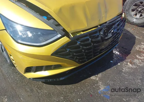 2021 Hyundai Sonata Sel Plus z USA, uszkodzony, nr VIN 5NPEJ4J25MH132237